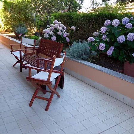 Casa Al Mare Con Giardino Hébergement de vacances
