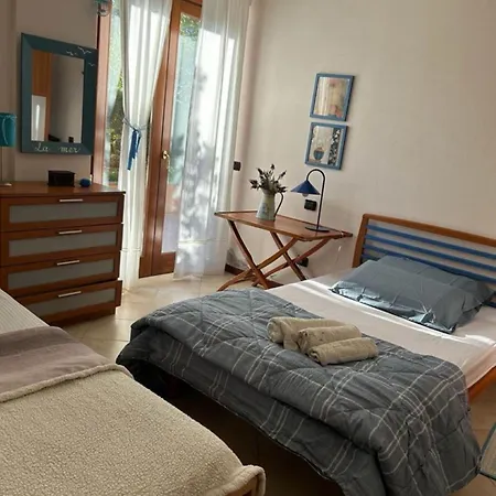 Casa Al Mare Con Giardino *